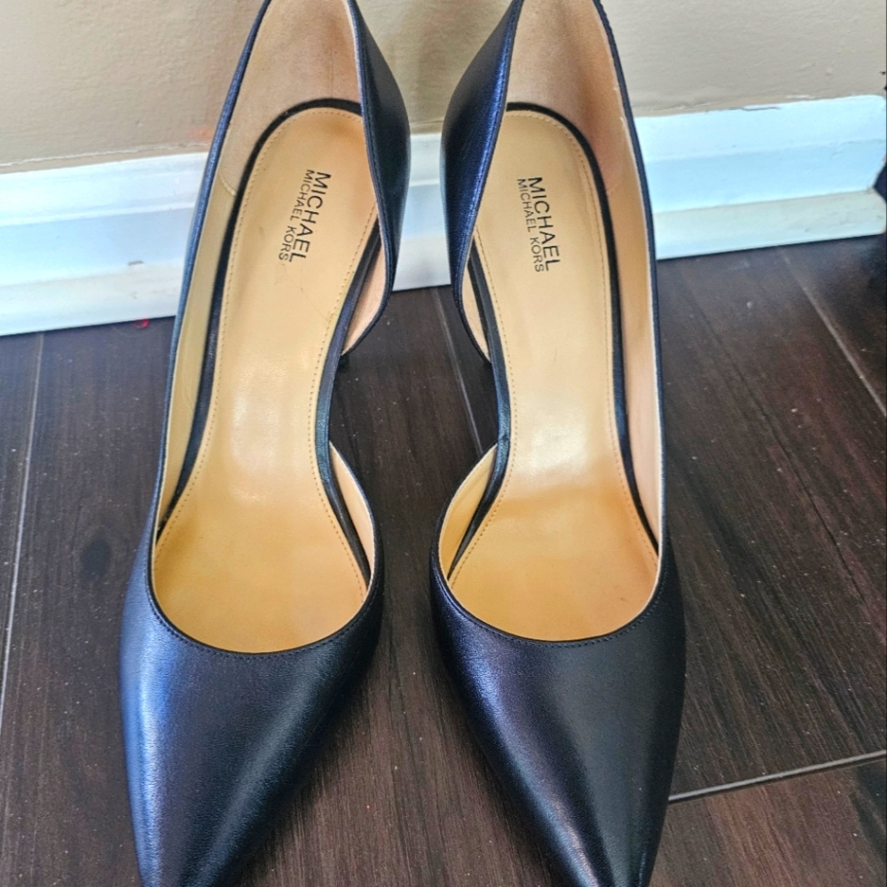 Sexy Michael Kors Business Casual Heels—Chic, Stylish, and Perfect for Any Look!